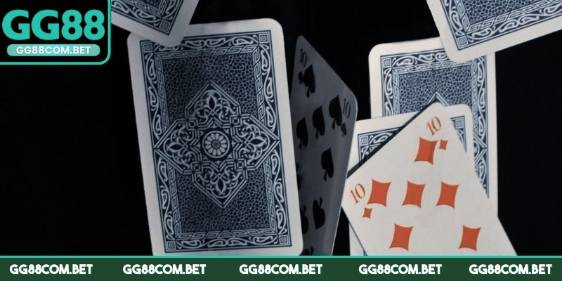 Nên đánh các quân rác trước ở đầu ván